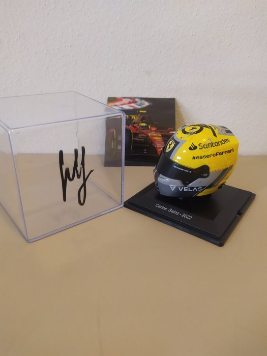 Ferrari - Carlos Sainz Jr - 2022 - Helm im Maßstab 1:5 