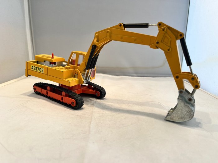 Dinky Toys 1:43 - Modellauto - Ref. 984 Atlas Excavator (digger) AB 1702 1974 - Hergestellt in England