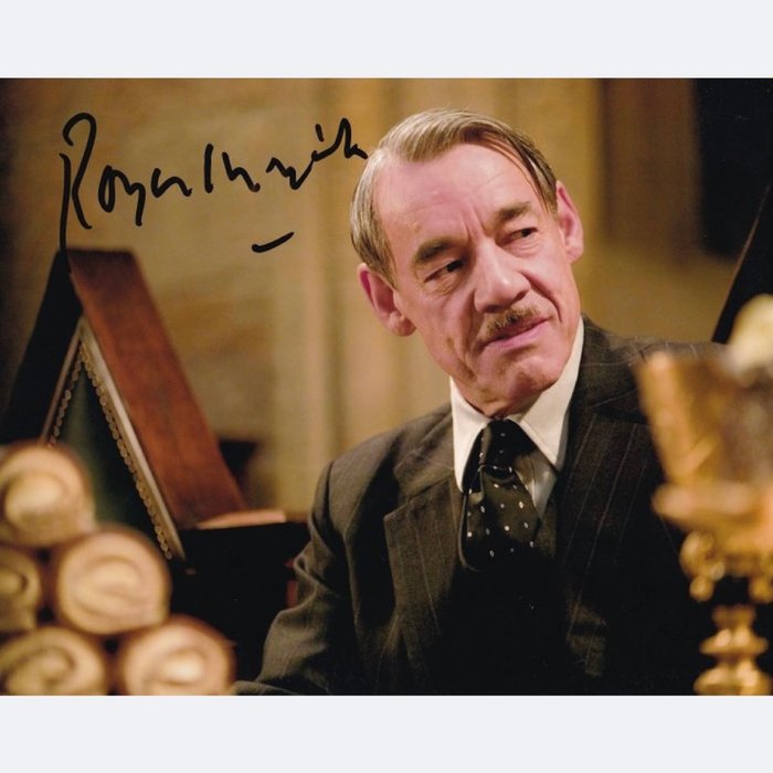 Harry Potter - Signed by Roger Lloyd Pack (+) (Barty Crouch) - RARE SIGNER!