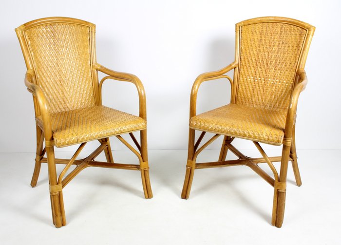 扶手椅子 - 两把竹椅