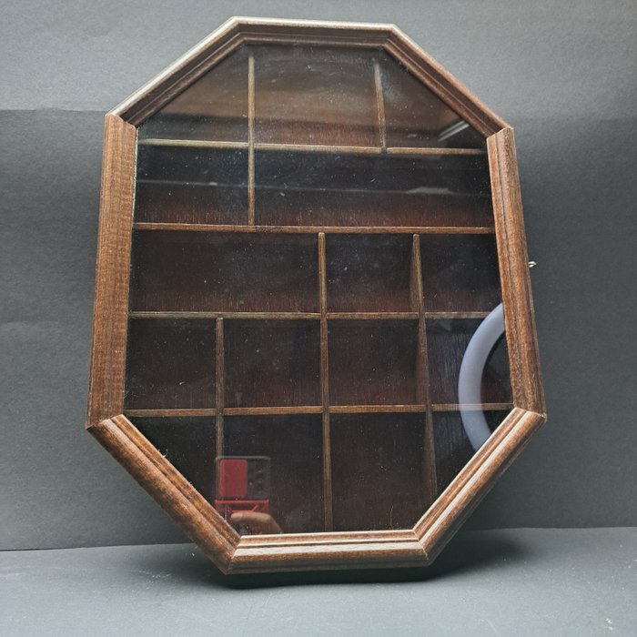 Display case - diamonds - Glass, Wood