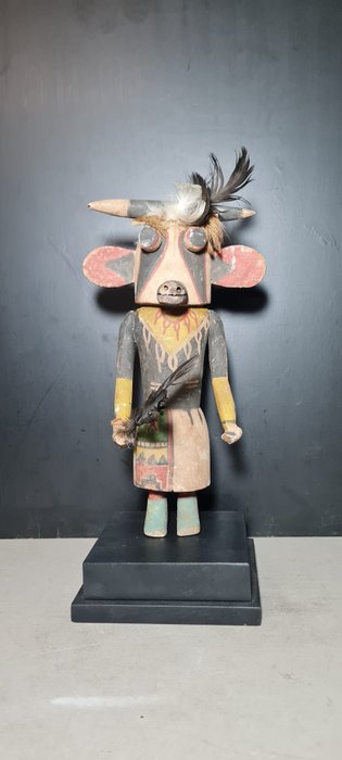 Muñeca en estilo kachina hopi - EE. UU.  (Sin Precio de Reserva)