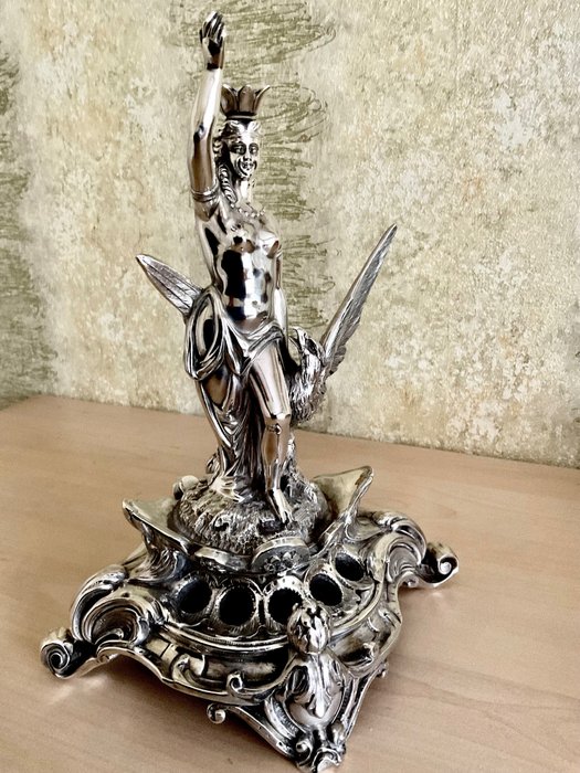 Figurine - Goddess with eagle - Silver