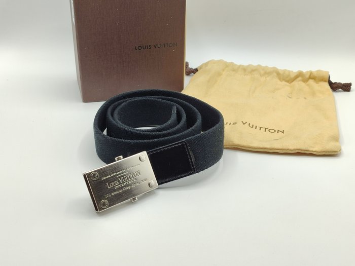 Louis Vuitton - M9801 - Bælte