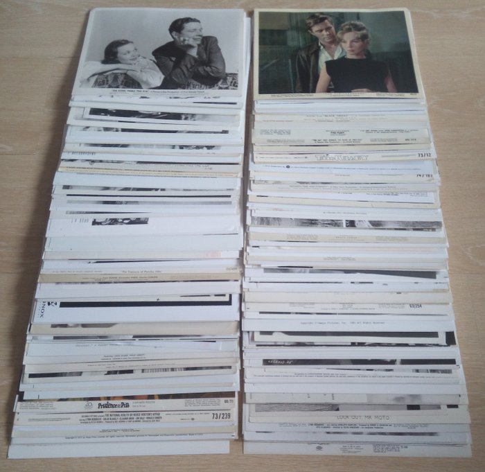 Lot of 300 - Movie stills, photos & lobby cards (1930's-2000's) - Judy Garland,Clark Gable,Ingrid Bergman,Paul Newman,Julia Roberts,Robert Redford