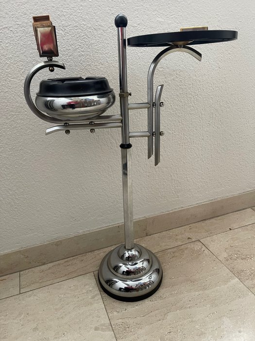 Demeyere - Side table - Standing Art Deco smoking table with ashtray and matchbox holder - Bakelite, Chrome plating