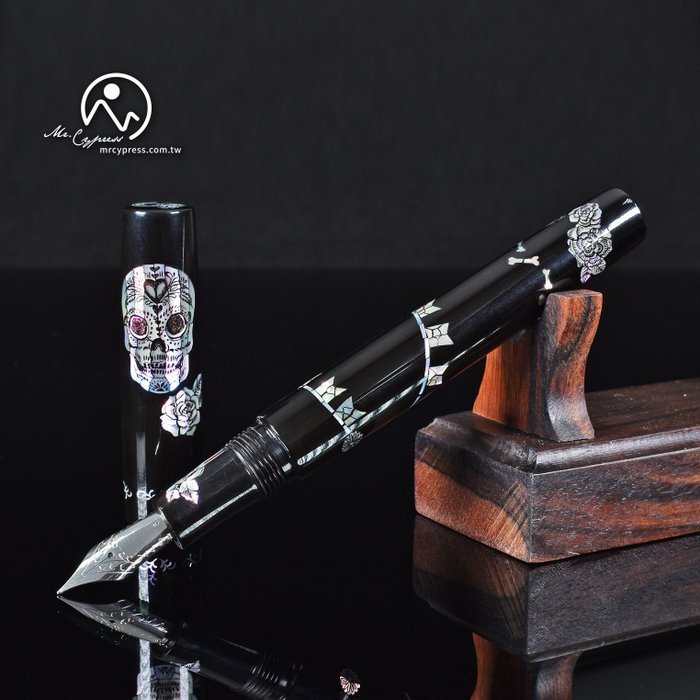 Cypress - Raden-Rock Skeleton - Fountain pen
