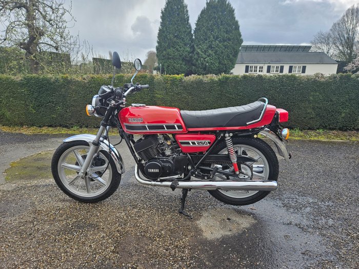 Yamaha - RD250 - 1978