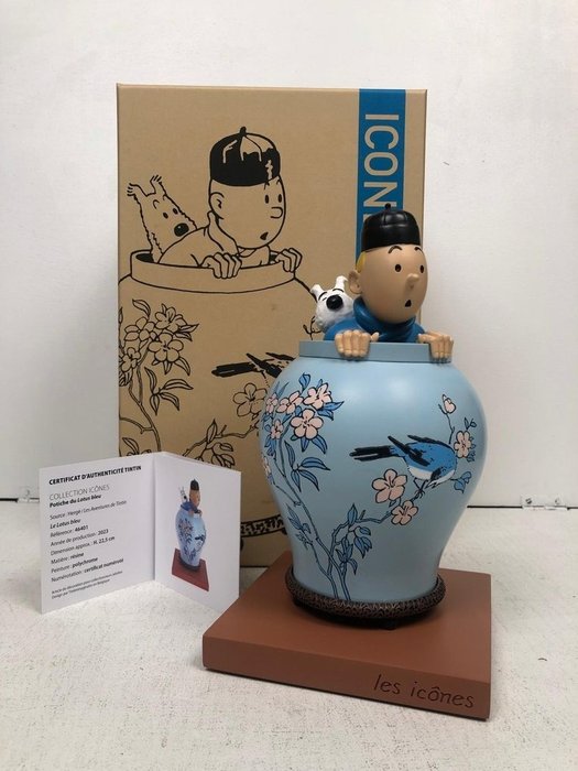 Szobrocska - Tintin - Statuette Moulinsart 46401 - La potiche du lotus bleu (22,5 cm) - Gyanta