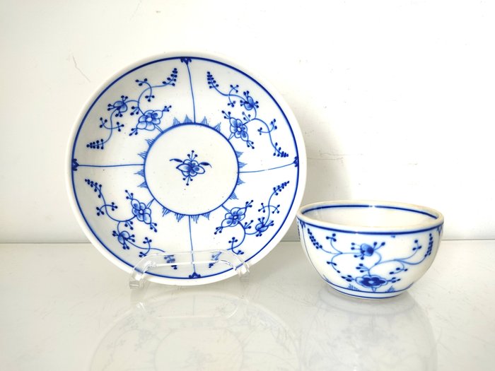 Porcelaine de Tournai - 杯子和碟子 - décor Saxe - 瓷