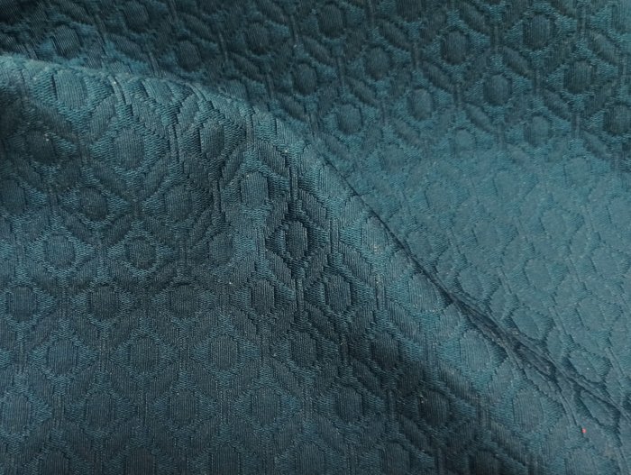 Double Width Stunning Geometric Jacquard - 520 x 280 cm - Cotton, Resin/Polyester - Textile  - 600 cm - 280 cm