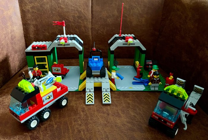 LEGO - 城鎮 - Roadside Repair (6434) + Super Cycle Centre (6426)