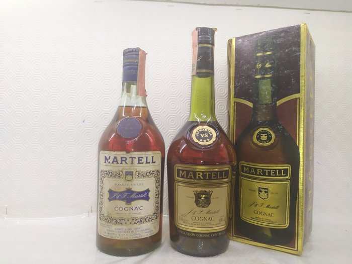 Martell - 3 Star/VS 3 Star  - b. Années 1970, Années 1980 - 70cl, 75cl - 2 bouteilles