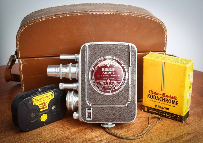 Bell & Howell FILMO Auto-8 Caméra 8mm 2 objectifs , 2 films/chargeurs  et une sacoche 電影攝影機