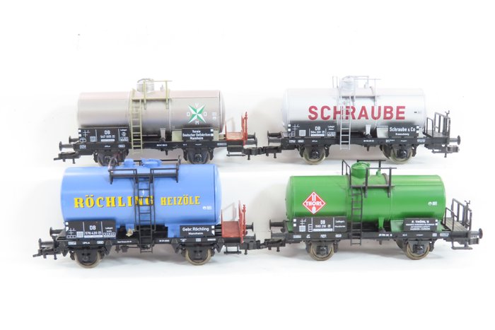 Fleischmann H0 - 5426K/5425K/99 5410K - Carrozza merci di modellini di treni (3) - 4 Carri cisterna a due assi - DB