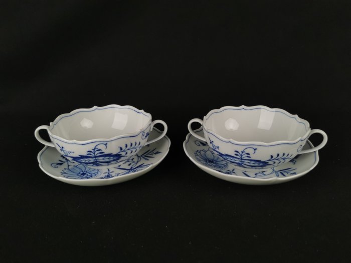 Meissen - 有盖的陶瓷大盘 (4) - 两对大金蓝洋葱汤杯 L 18 厘米，1 瓦