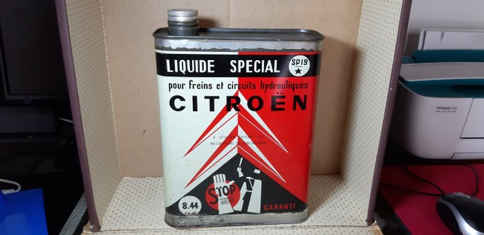 Oil Can - Citroën - SPECIAL FLUID SP 19 for brakes and hydraulic circuits Motor Oil Made in France - 1960