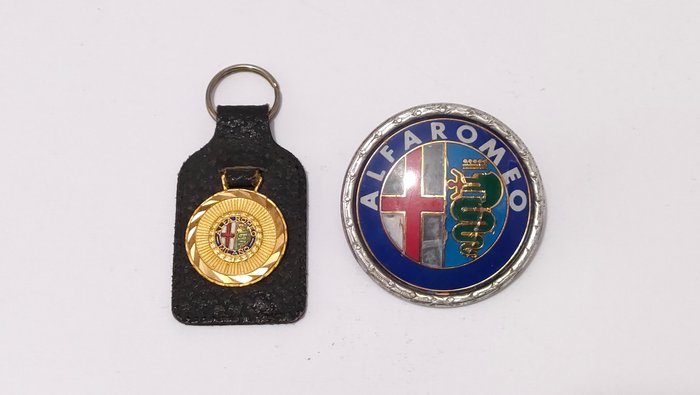 Schlüsselanhänger + Emblem - Alfa Romeo - Portachiavi + emblema Alfa Romeo