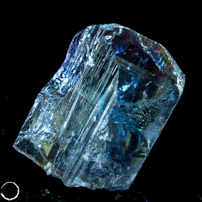 天然透明坦桑石晶体未经处理 11.85 克拉- 2.37 g