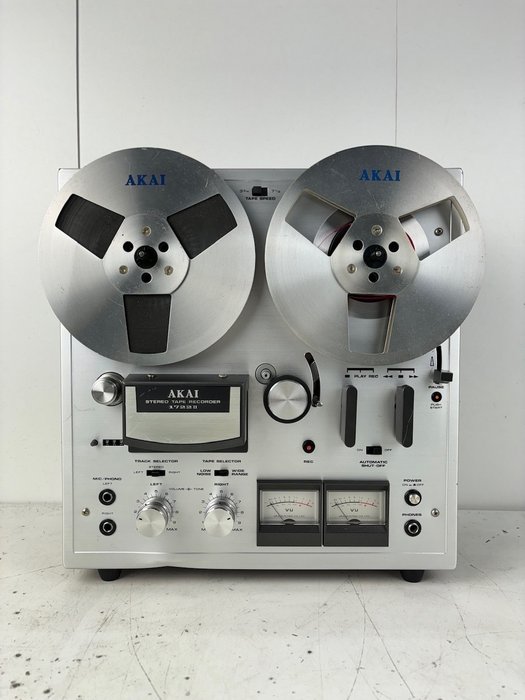 Akai - 1722 Mark 2 - 4 轨道 18厘米开盘磁带机