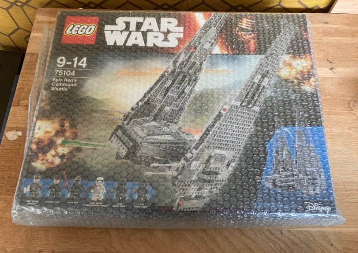 LEGO - Star Wars - 75104 - Kylo Ren’s Command Shuttle - 2010-2020年