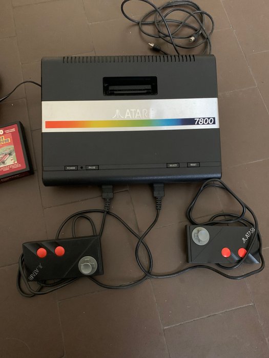 Atari - 7800 + games - 电子游戏机 - 无原装盒