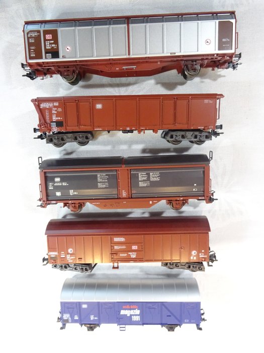 Märklin H0 - 4633/4726/46902/48010/84627 - Godsvagn för modelltåg (5) - 5 godsvagnar - DB