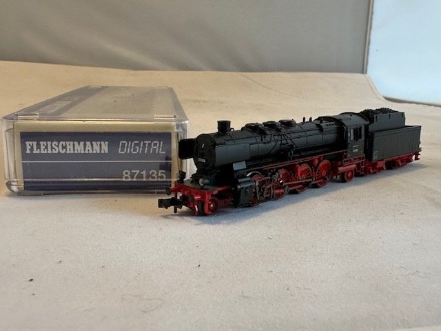 Fleischmann N - 87135 - Modelltog (1) - BR 39 av Deutsche Bundesbahn - (9099) - DB