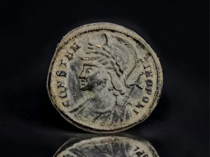 Império Romano. Constantino I (306-337 d.C.). Follis - Urbs Constantinopolis  (Sem preço de reserva)