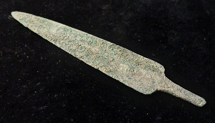 Bronze Age Bronze Large Arrowhead - 26 mm  (No Reserve Price)