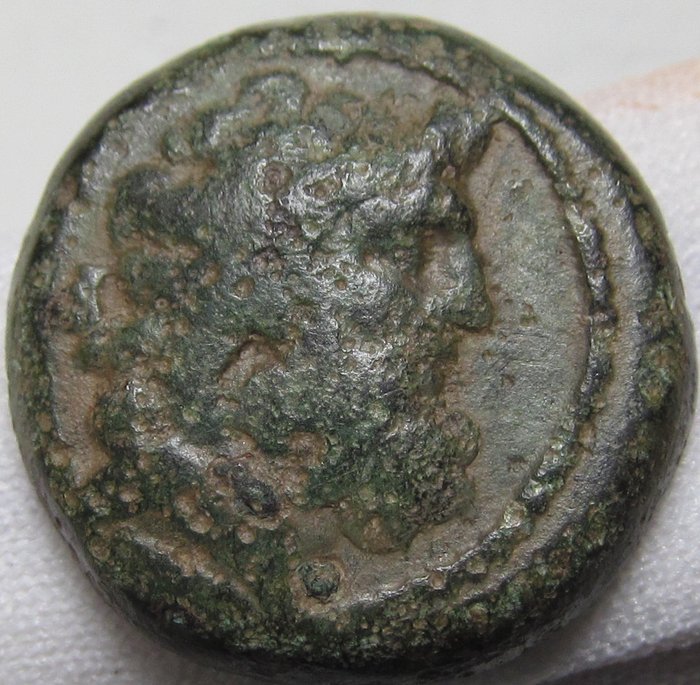Kilikia, Elaiussa-Sebaste. AE20 circa 100-50 B.C. - Nike advancing left
