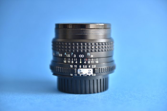 Tokina RMC 24mm f2.8 N/Ai for Nikon * Wide-Angle Kiinteän polttovälin objektiivi