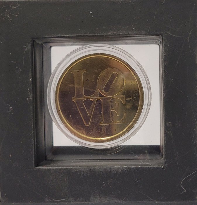 Robert Indiana (after) - robert indiana   Love COIN  - limited Edition  ->  Mother's Day - Art +/& Gift for your Mother