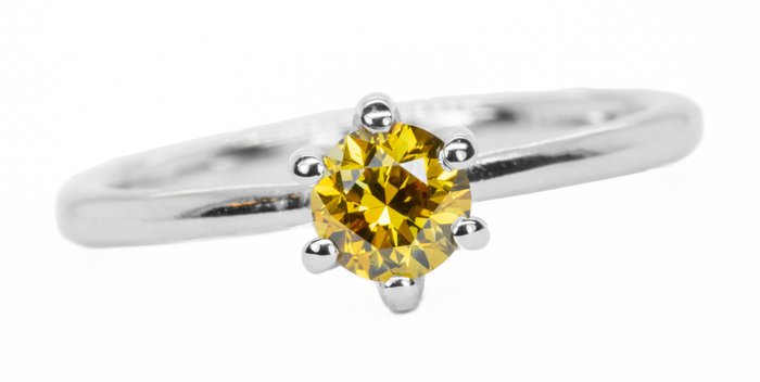 Ohne Mindestpreis - Ring - 18 kt Weißgold -  0.51 tw. Gelb Diamant  (Natürlich farbig) 