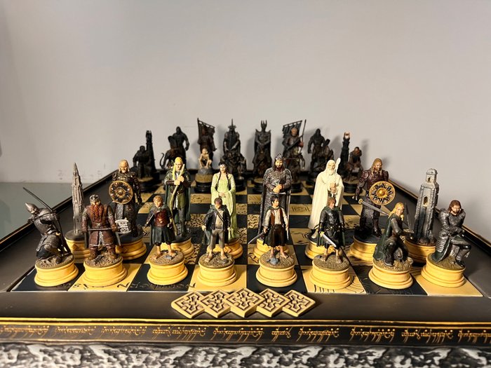 Eaglemoss - Lord of the Rings - Schachspiel - Blei und verschiedene Materialien