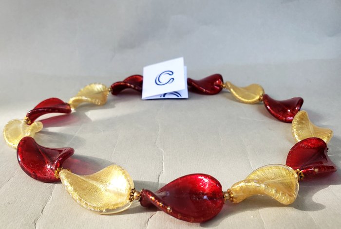 Gult guld - Choker-halsband