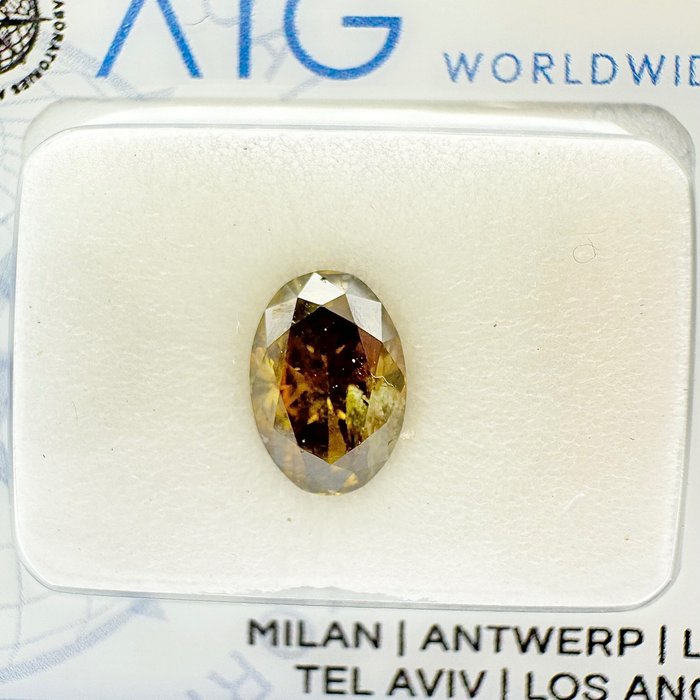 1 pcs 钻石 - 1.35 ct - 椭圆形 - fancy deep greenish yellowish brown - SI2 微内三含级, No Reserve Price!