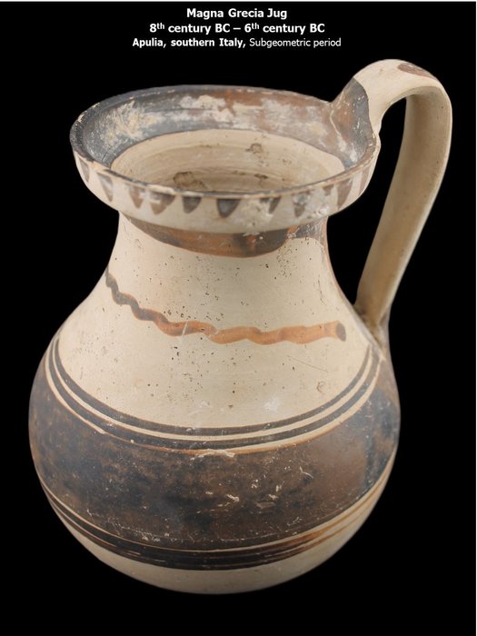 道尼亚文化 带有几何图案的希腊水罐 - 16.5 cm