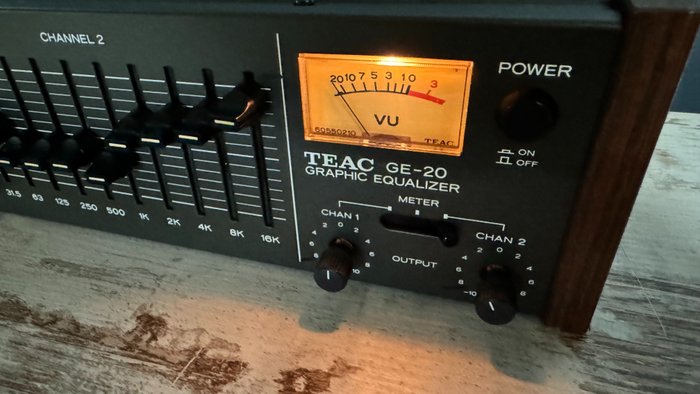 TEAC - GE-20 Stereo-Grafik-Equalizer Equalizer