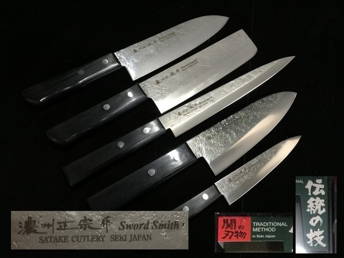 NOSHU MASAMUNE Sword Smith / Satin Finish / Set of 5 / 菜切 NAKIRI 柳刃 YANAGIBA 出刃 DEBA ペティ PETTY - Faca de mesa (5) - Faca de cozinha japonesa - Aço, Madeira