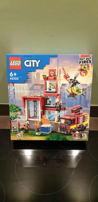 Lego - Kaupunki - 60320 - Brandweerkazerne - 2020-