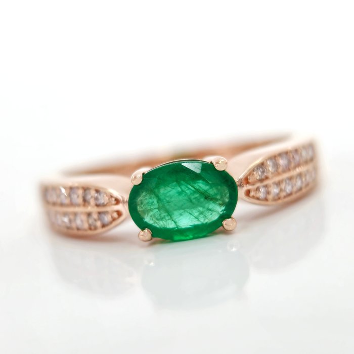 14 kt Roségold - Ring - 0.75 ct Smaragd - Diamant