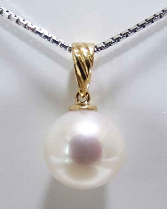 No Reserve Price - South Sea Pearl, Round, 10.26 mm - Pendant - 18 kt. Yellow gold 