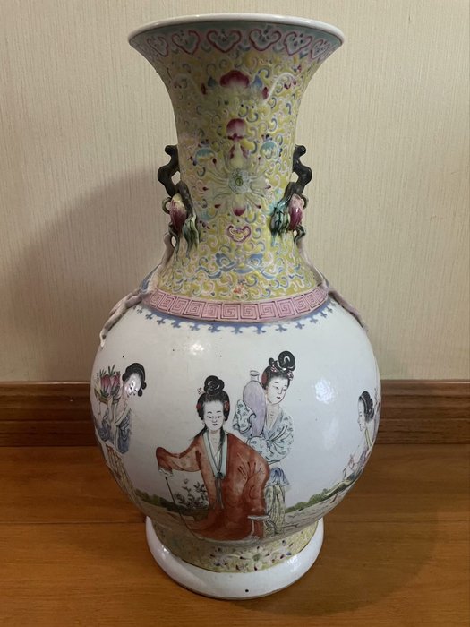 Vas - Porslin - Kina - Guangxu (1875-1908)  (Utan reservationspris)