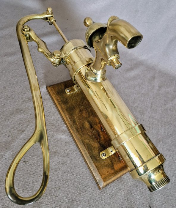 Ship equipment and fixtures - National - Brass