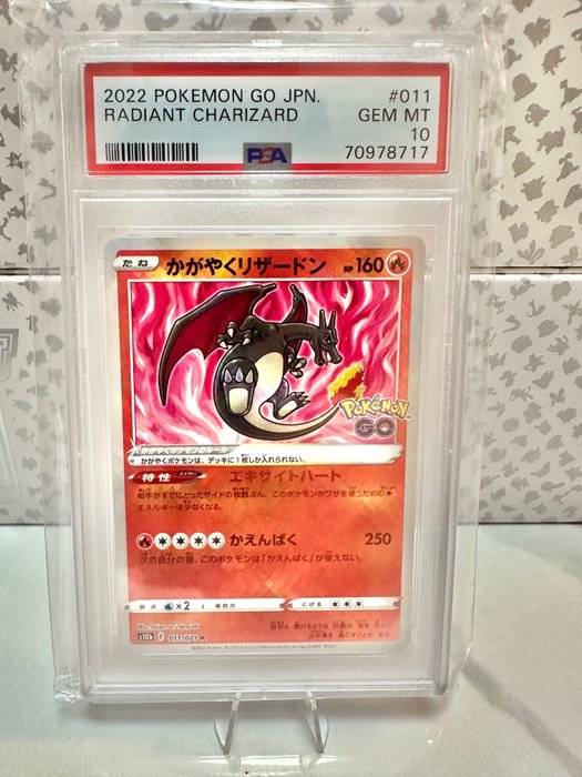 Pokémon Graded card - Dracaufeu - PSA 10