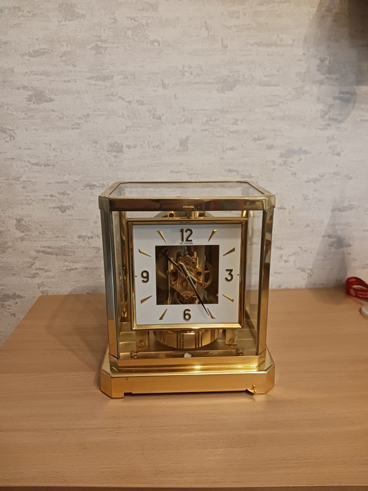 Atmos clock, Caliber 528-8 - Jaeger LeCoultre -   Brass, Glass - 1970-1980
