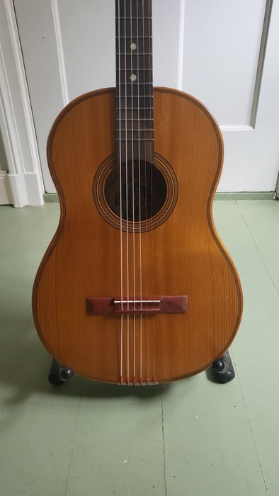 R. Gerome -  - 古典吉他 - 法国 - 1960  (没有保留价)