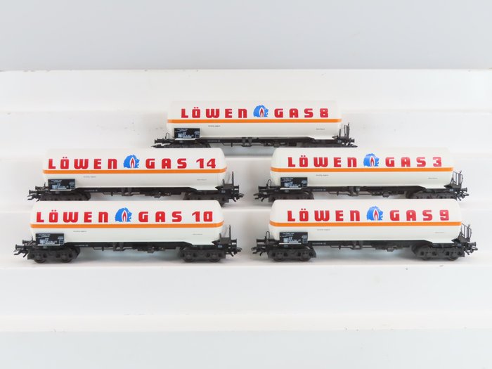 Märklin H0 - 4798 - Conjunto de vagões de carga de modelismo ferroviário (1) - Conjunto de vagão de carga de 5 peças com vagão-tanque de 4 eixos com impressão "LOWEN GAS" - DB