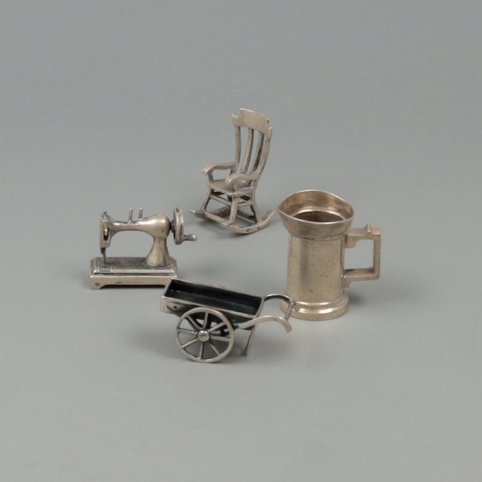 NO RESERVE - Miniaturfigur  (4) - Silber